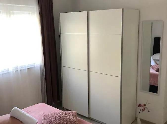 Mir Apartment *